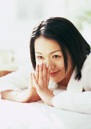 銀座の美容室でトリートメントの施術